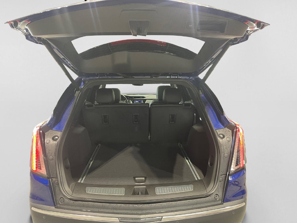2025 Cadillac XT5 Sport