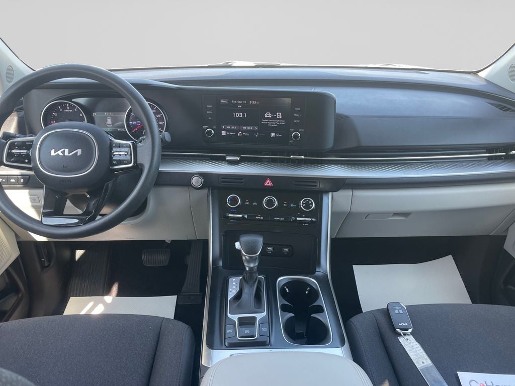 2022 Kia Carnival LX