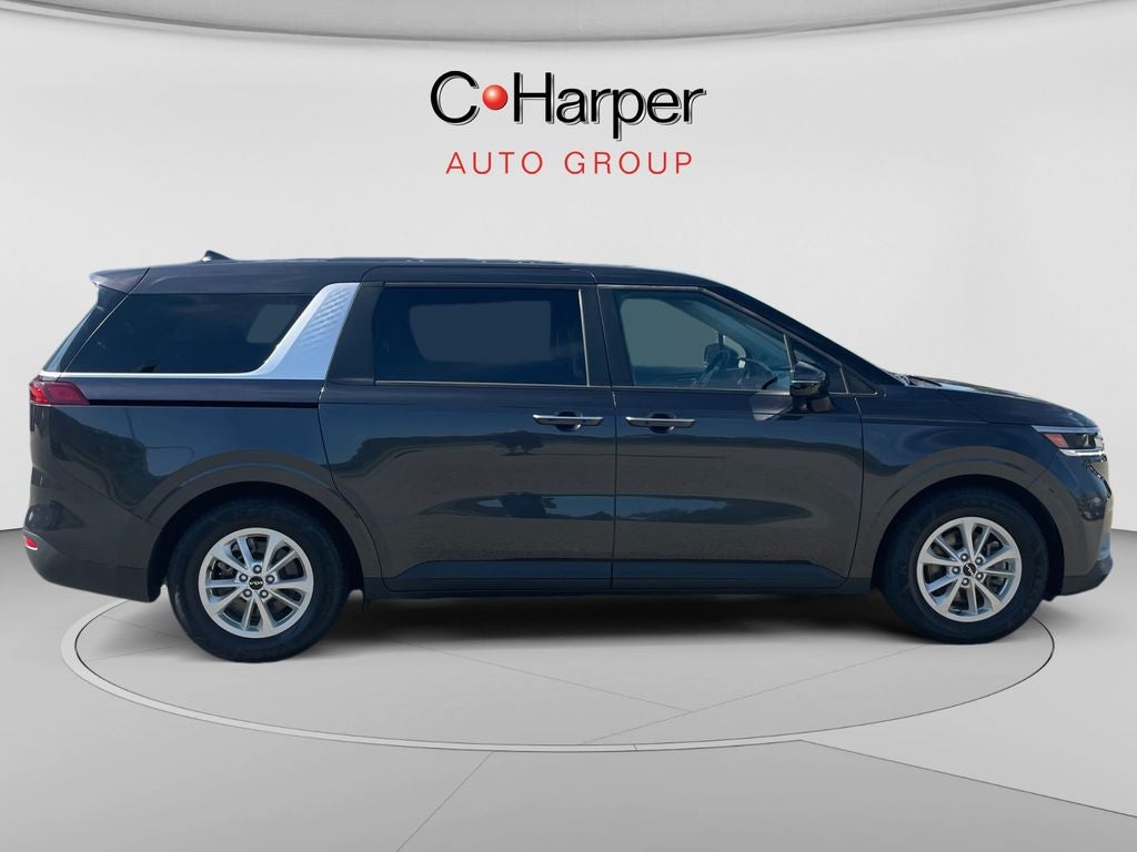 2022 Kia Carnival LX