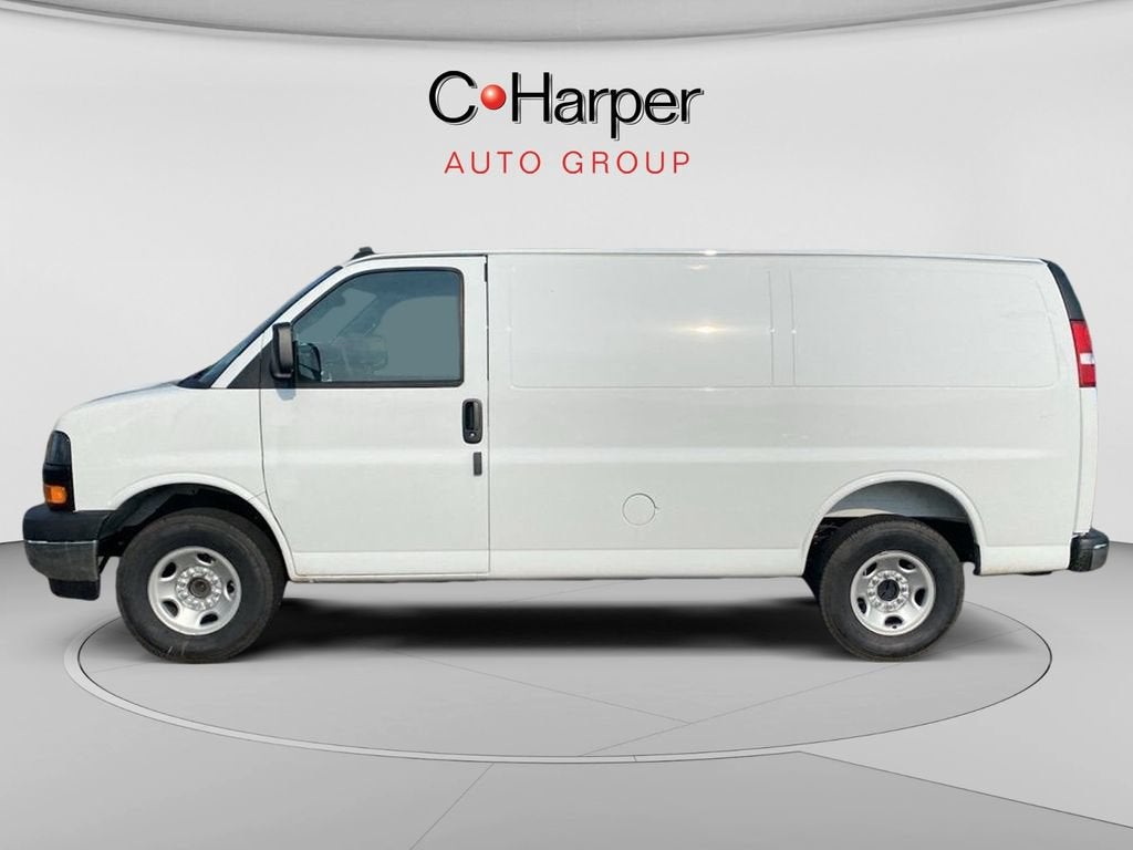 2025 Chevrolet Express Cargo WT