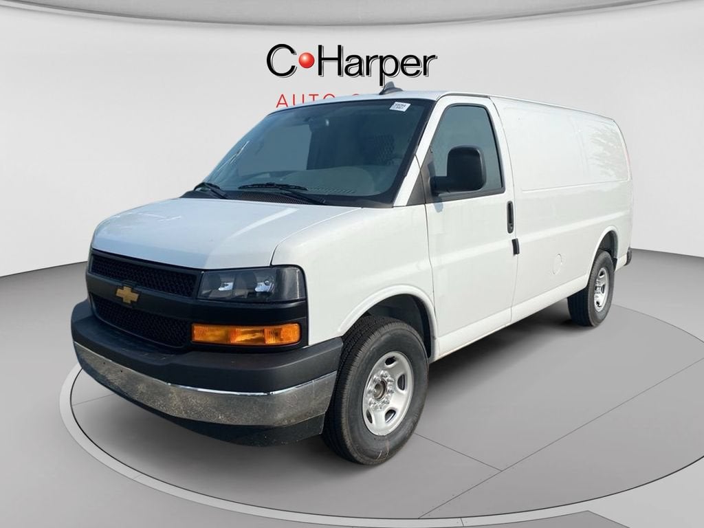 2025 Chevrolet Express Cargo WT