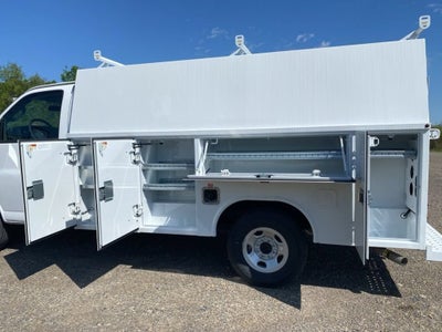 2026 Chevrolet Express Cutaway 3500 1WT