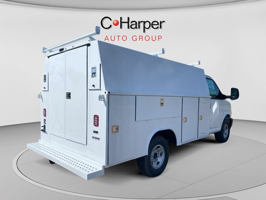 2026 Chevrolet Express Cutaway 3500 1WT