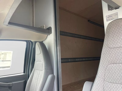 2026 Chevrolet Express Cutaway 3500 1WT