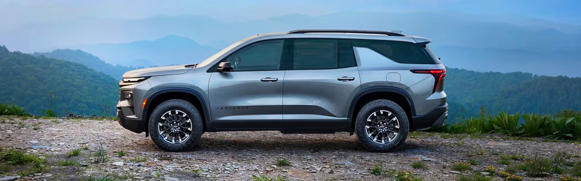 Sideview of a Chevrolet Traverse