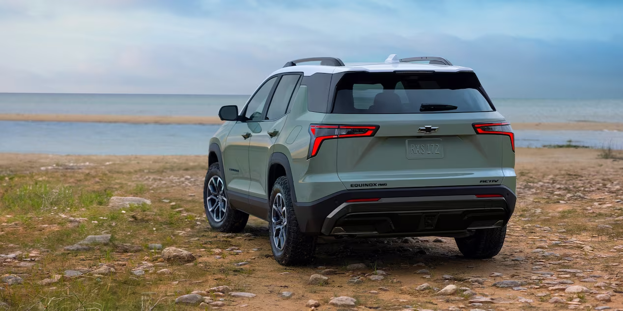 Rearview of a Chevrolet Equinox